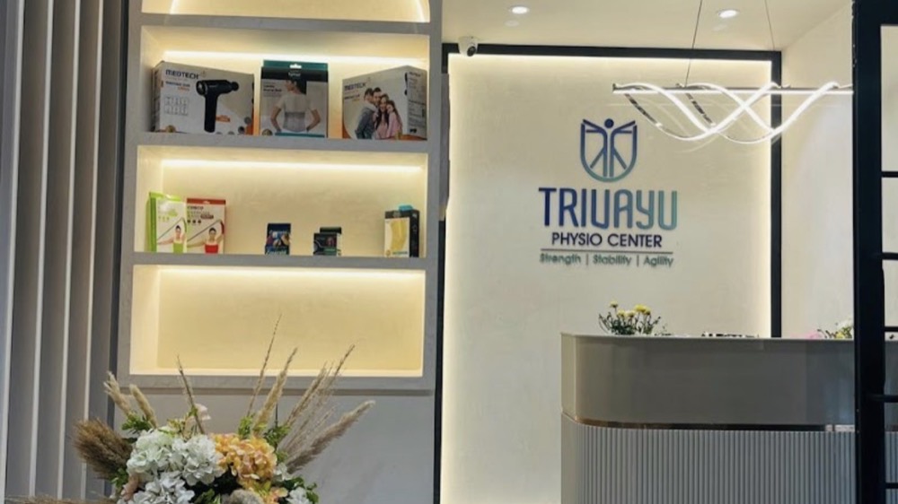 Reception at Trivayu Physio Center in Vaishali Nagar, Jaipur