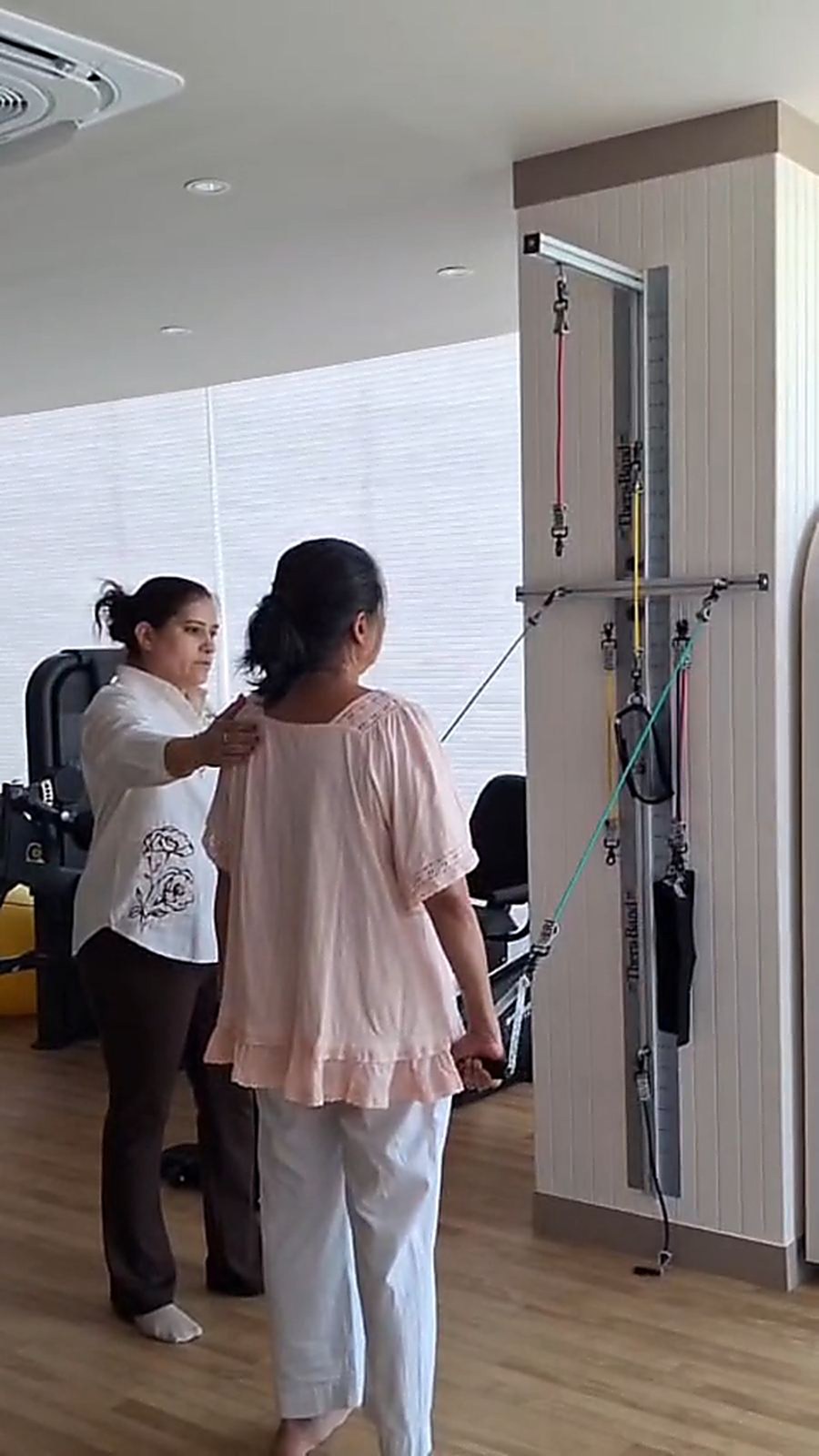 Post-surgery rehabilitation session at Trivayu Physio Center, Vaishali Nagar